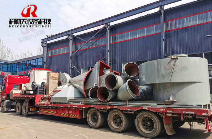 Pensacola time production of 10 tons of calcium carbonate ultrafine grinding production line delivery, finished fineness of 325 mesh, can process all kinds of ore, mineral soil