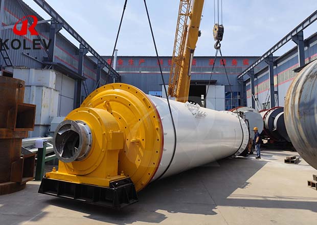 Silica sand grinding equipment cover 3